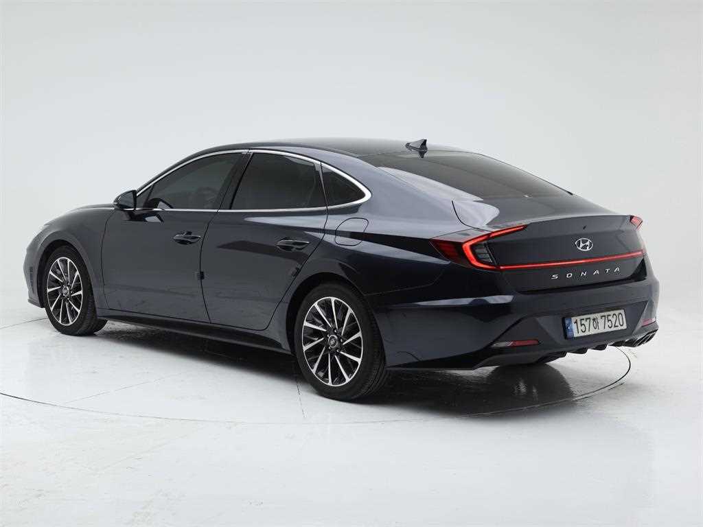 HYUNDAI Sonata - Vista 4