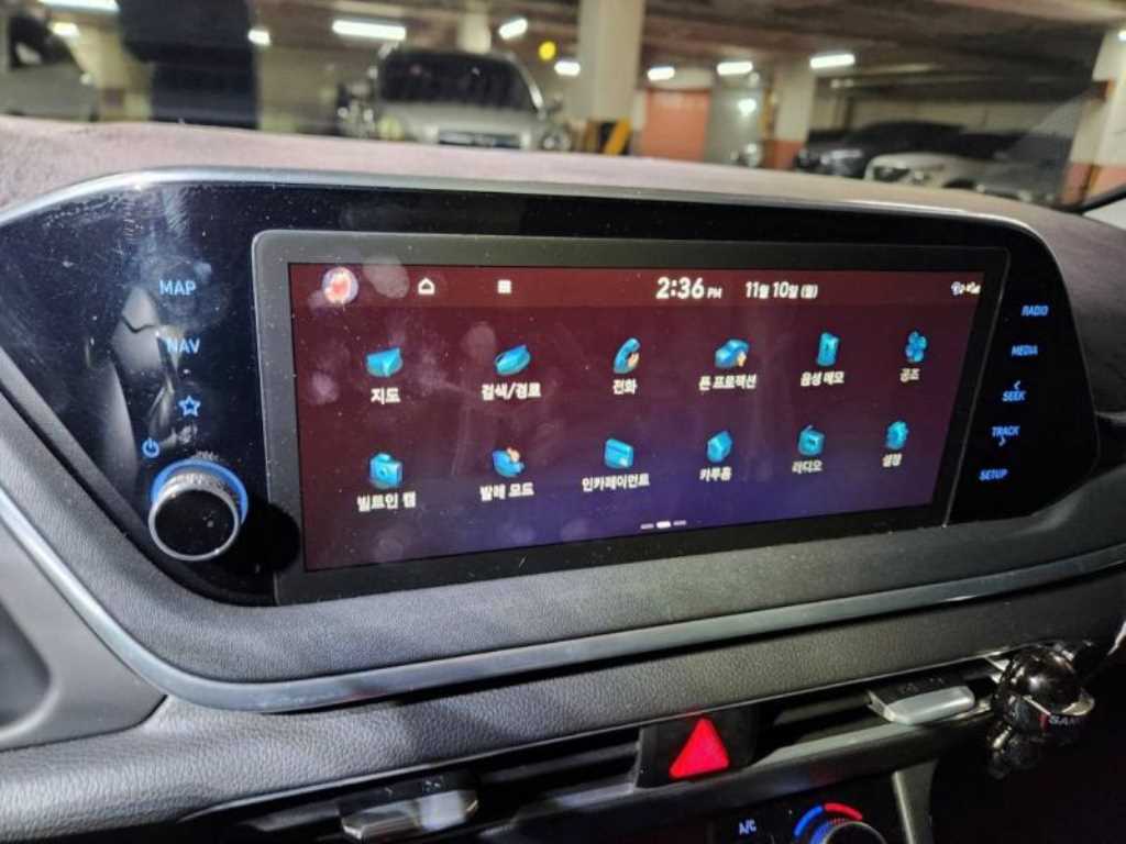 HYUNDAI Sonata - Vista 9