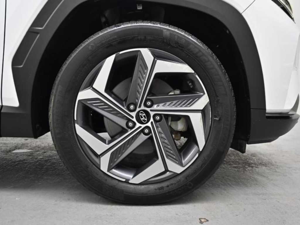 HYUNDAI Tucson - Vista 5