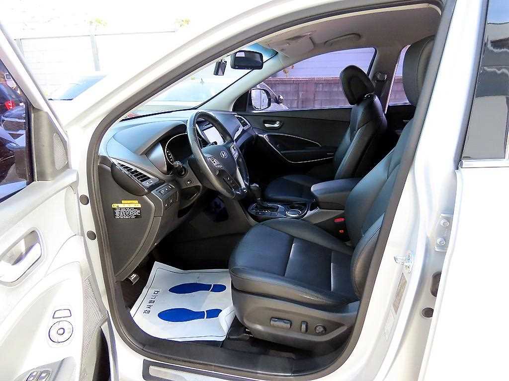 HYUNDAI Santa Fe - Vista 5