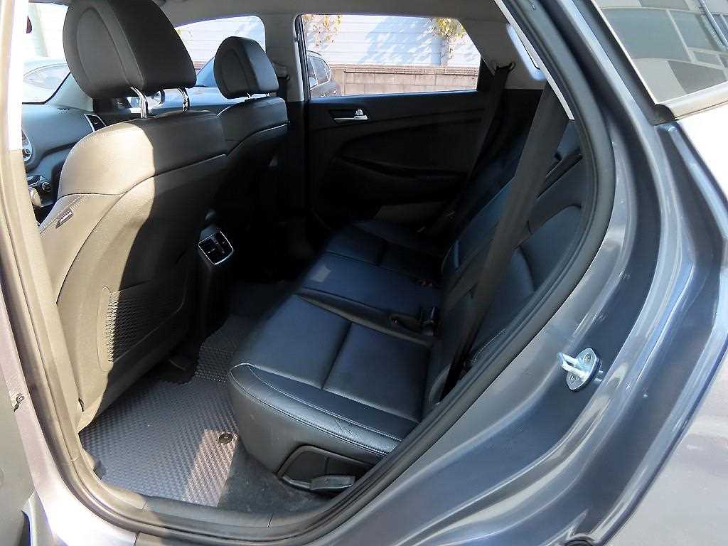 HYUNDAI Tucson - Vista 6