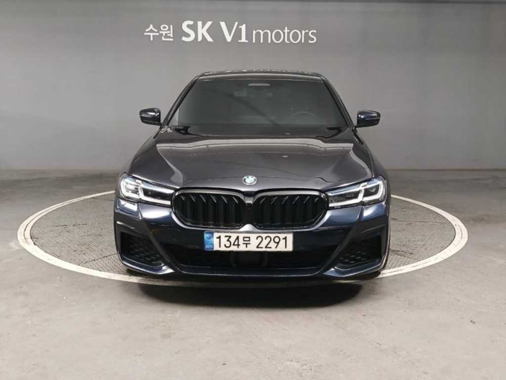 BMW 5 Series 2023 Azul - Importación desde Corea - HF Imports Iquique - Foto 1