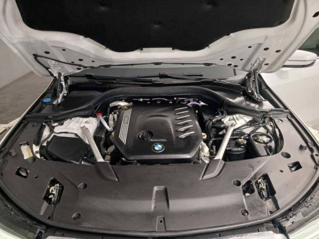 BMW Gran Turismo 2021 Blanco - Importación desde Corea - HF Imports Iquique - Foto 19