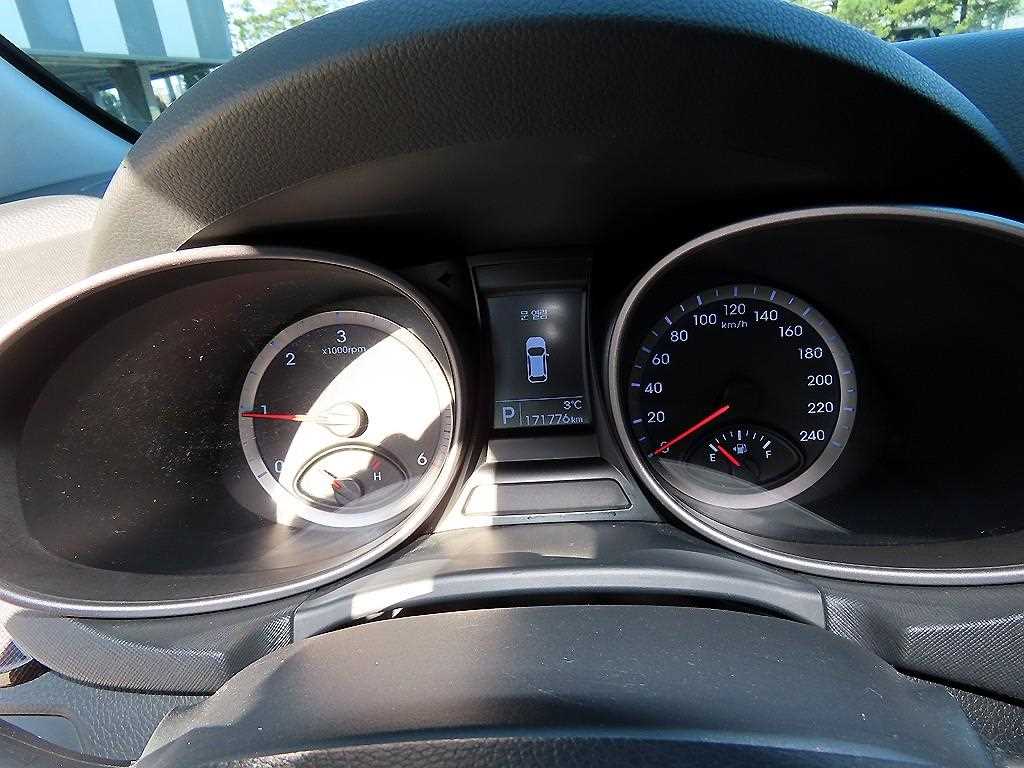 HYUNDAI Santa Fe - Vista 9