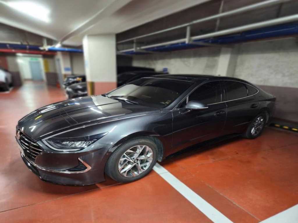 HYUNDAI Sonata - Vista 2