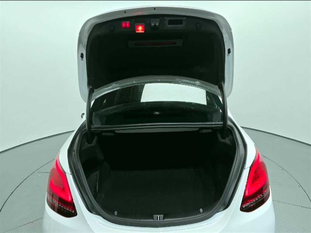 Mercedes Benz C Class 2019 Blanco - Importación desde Corea - HF Imports Iquique - Foto 13