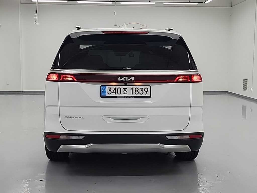 KIA Carnival - Vista 3