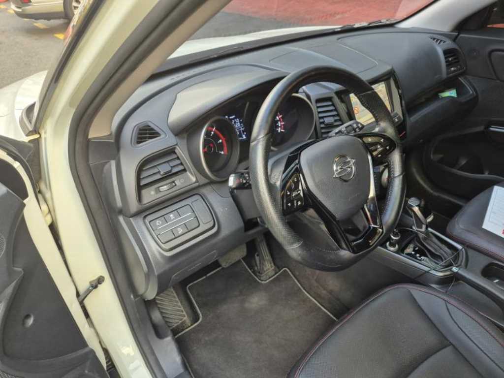 Ssangyong Tivoli 2019 - Importación desde Corea - HF Imports Iquique - Foto 13