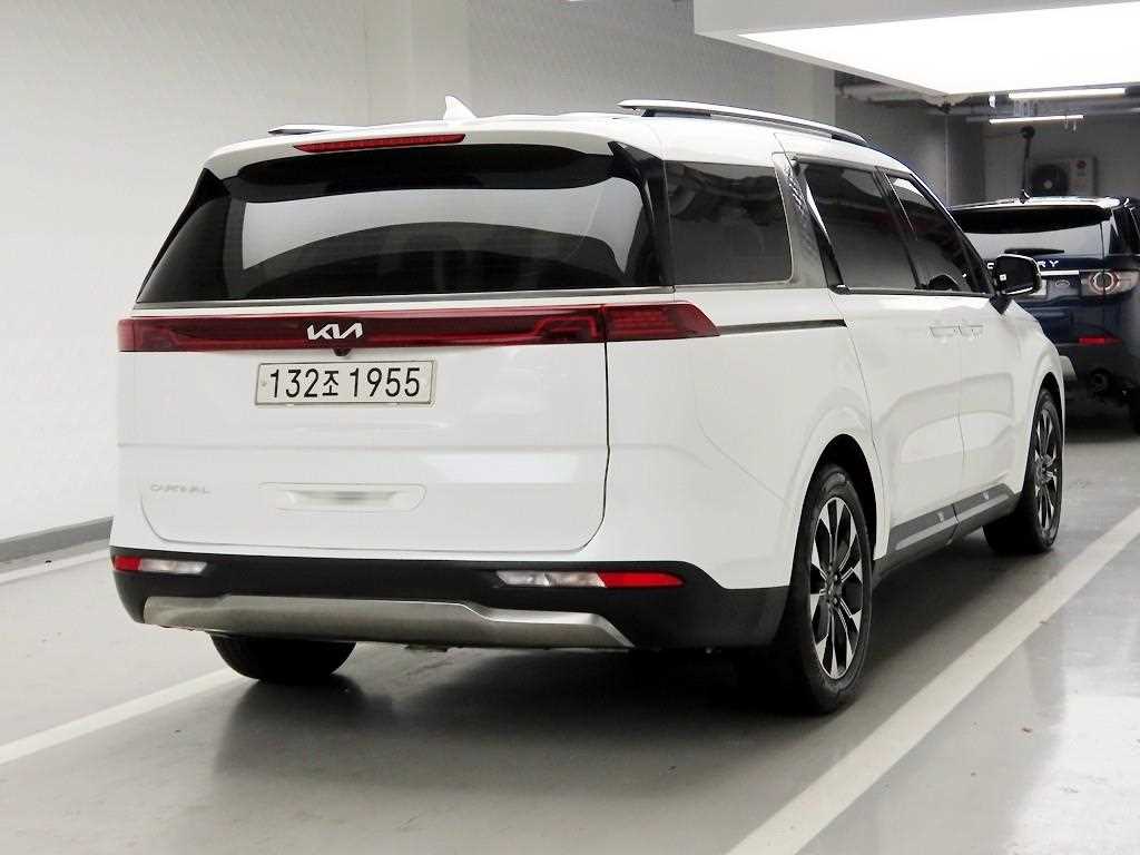 KIA Carnival - Vista 4