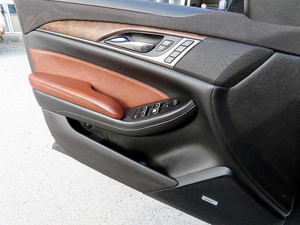 Cadillac CTS - Vista 12