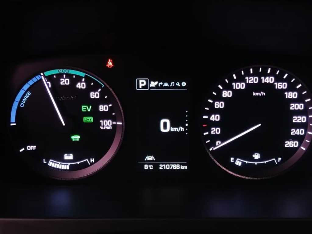 HYUNDAI Sonata - Vista 10