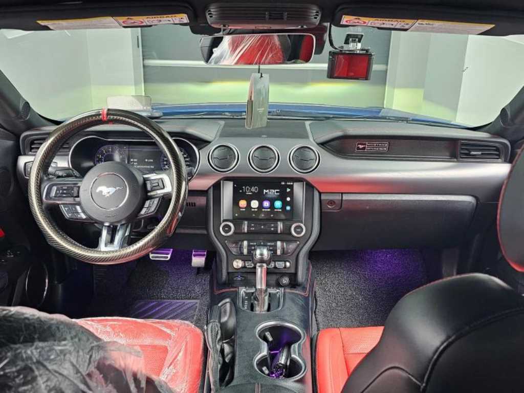 Ford Mustang - Vista 7