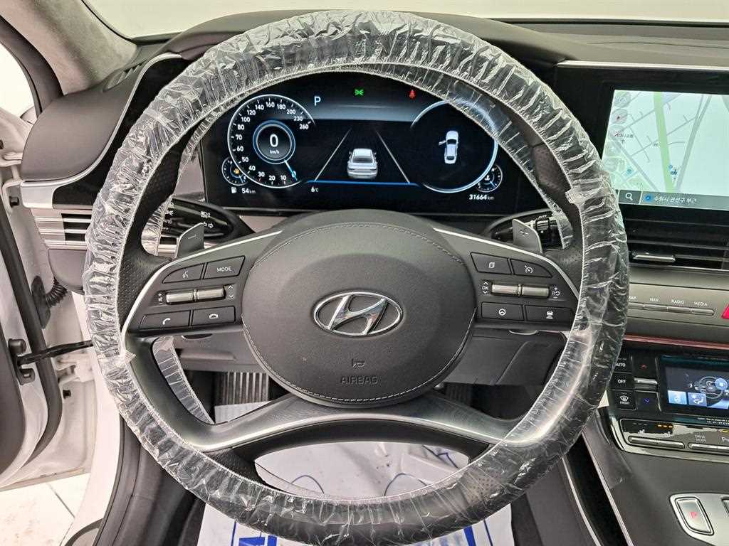 HYUNDAI Grandeur - Vista 7