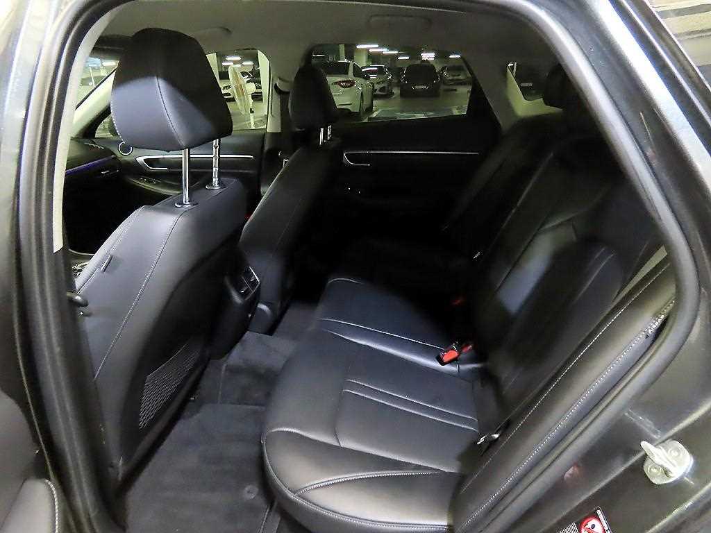 HYUNDAI Sonata - Vista 7