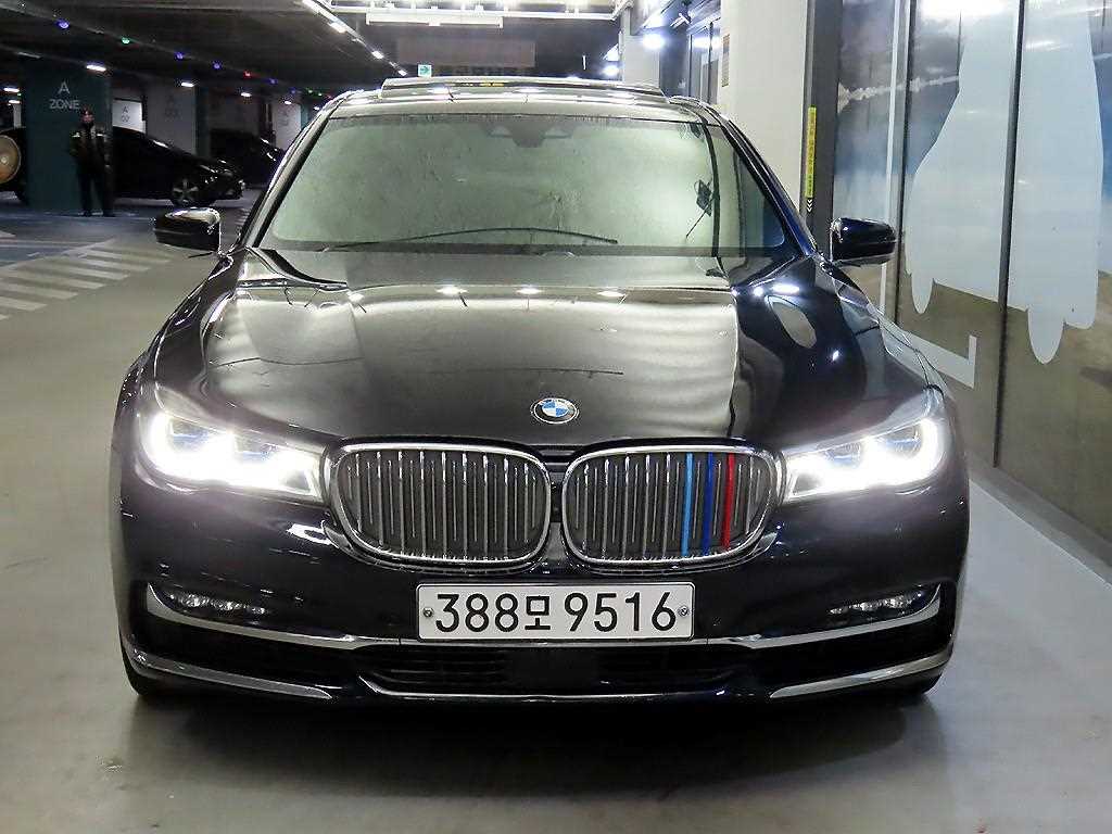 BMW 7 Series - Vista 2