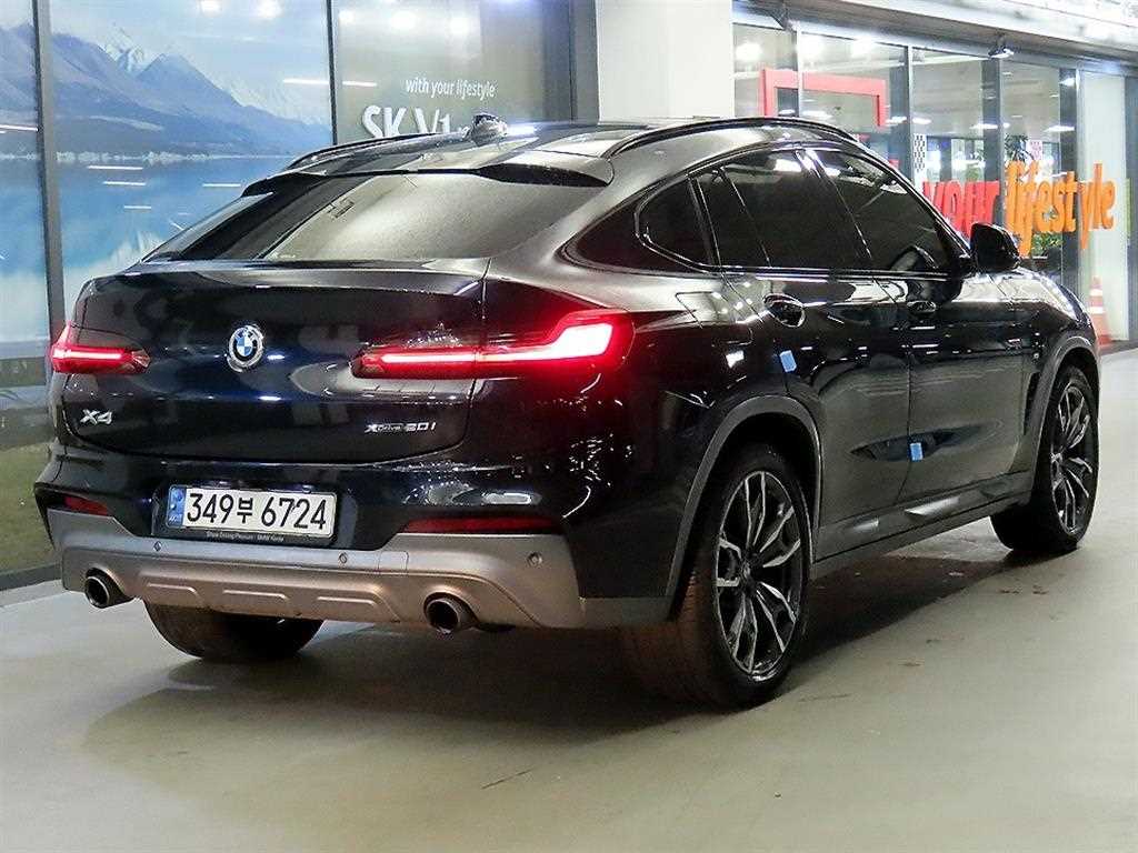 BMW X4 - Vista 4