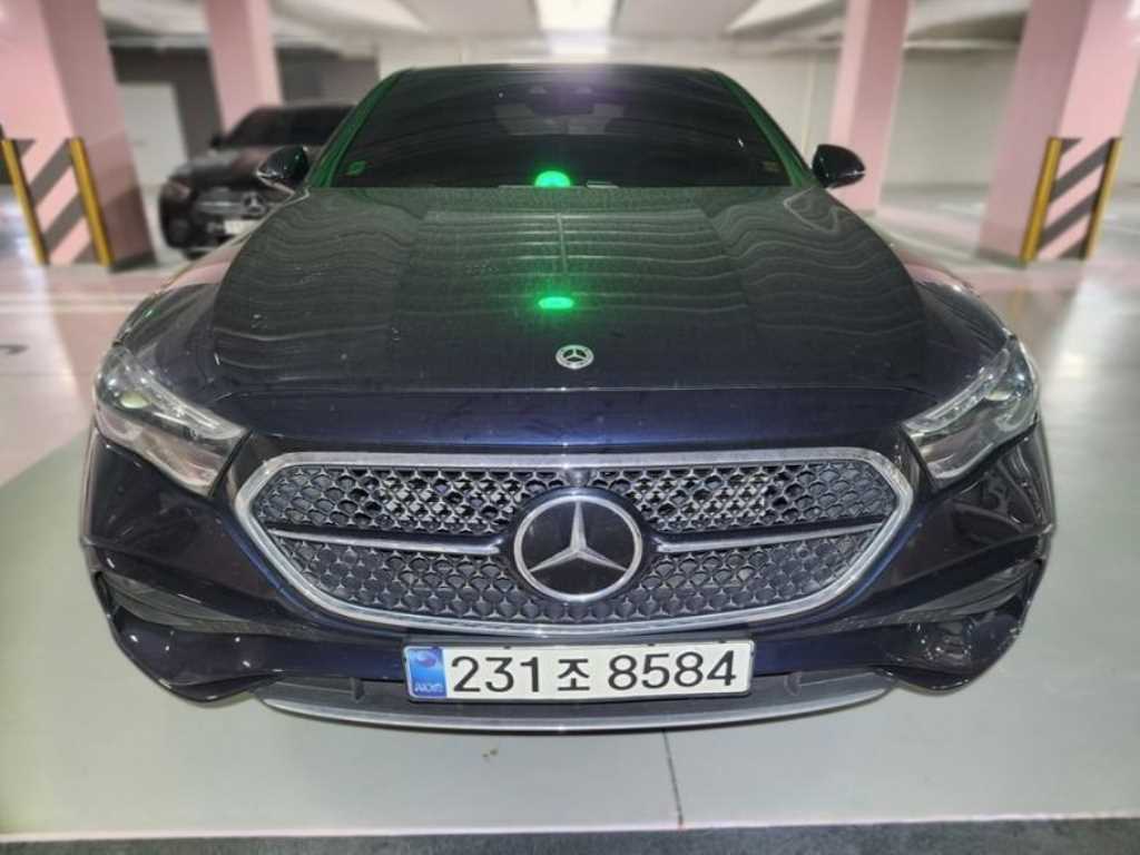 Mercedes Benz E class 2024 Azul - Importación desde Corea - HF Imports Iquique - Foto 1