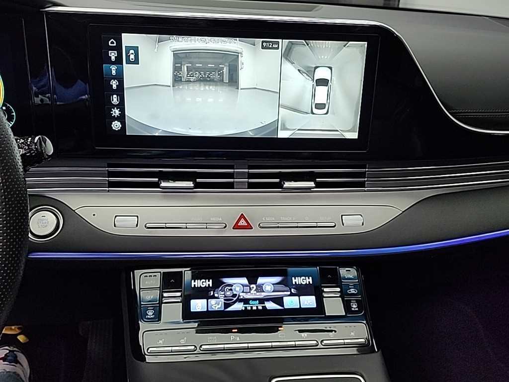 HYUNDAI Grandeur - Vista 10