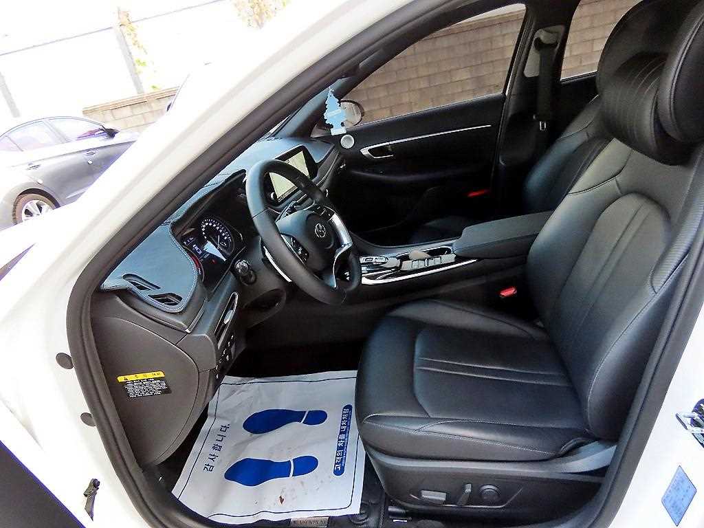 HYUNDAI Sonata - Vista 5