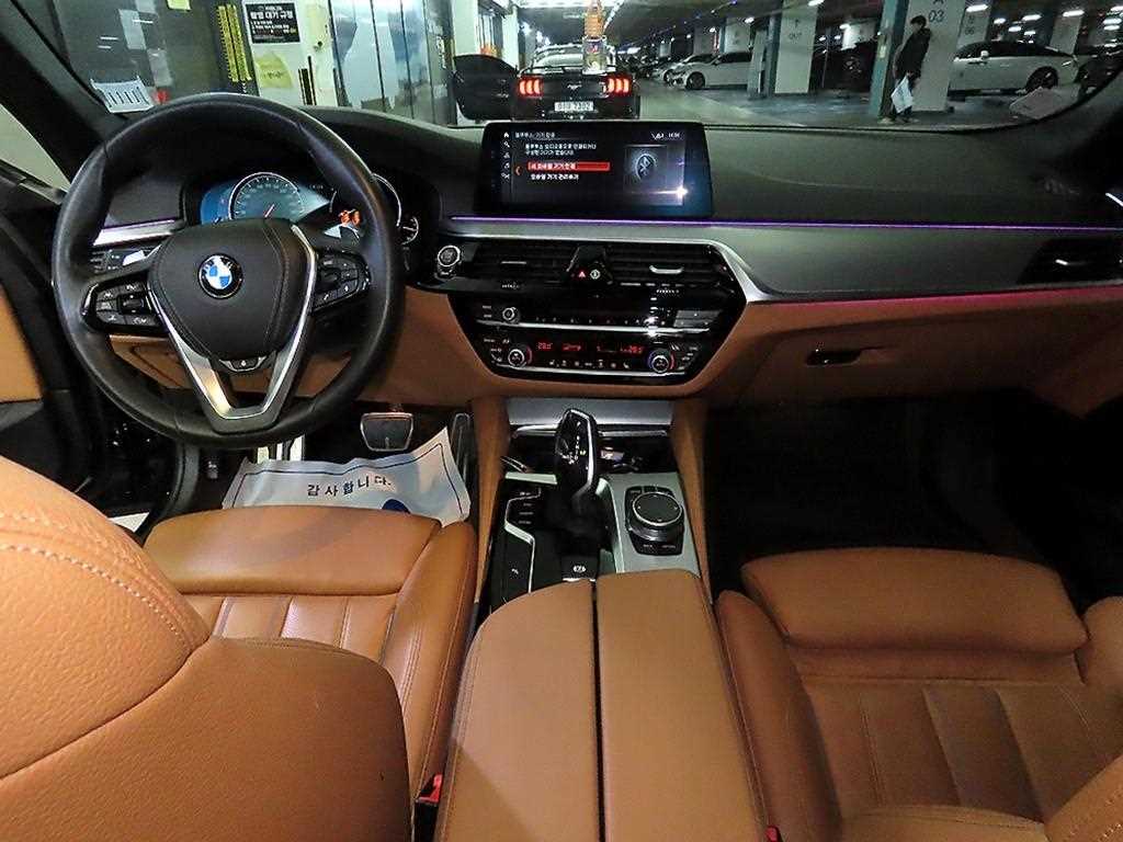BMW 5 Series - Vista 10