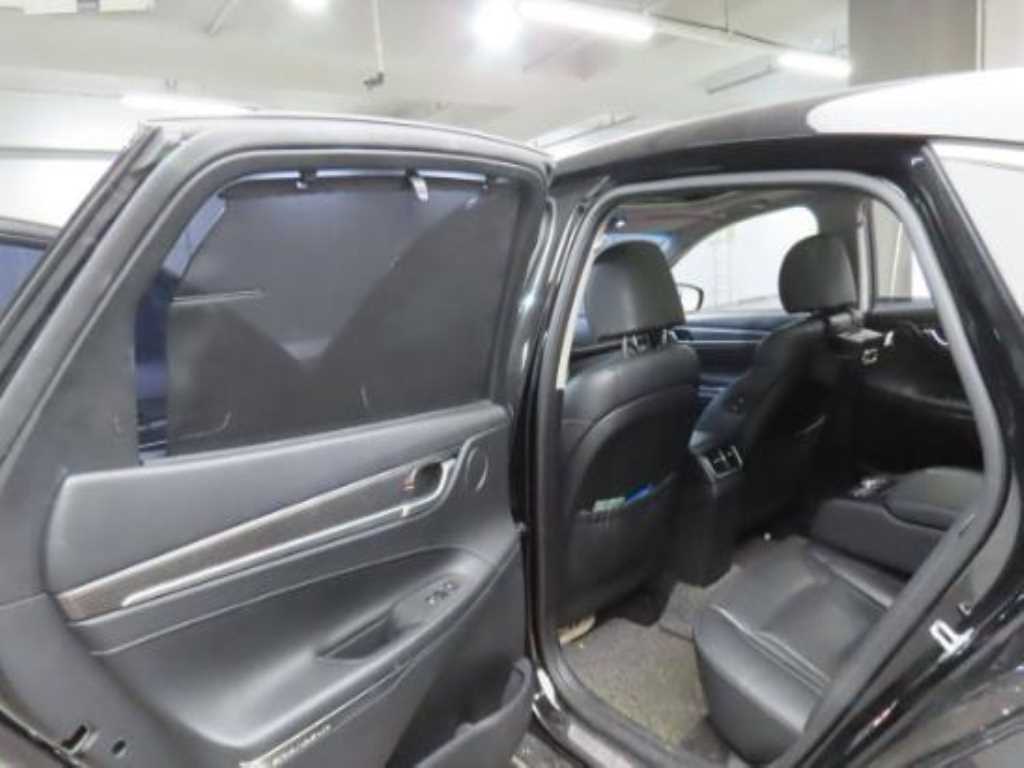 HYUNDAI Grandeur - Vista 7