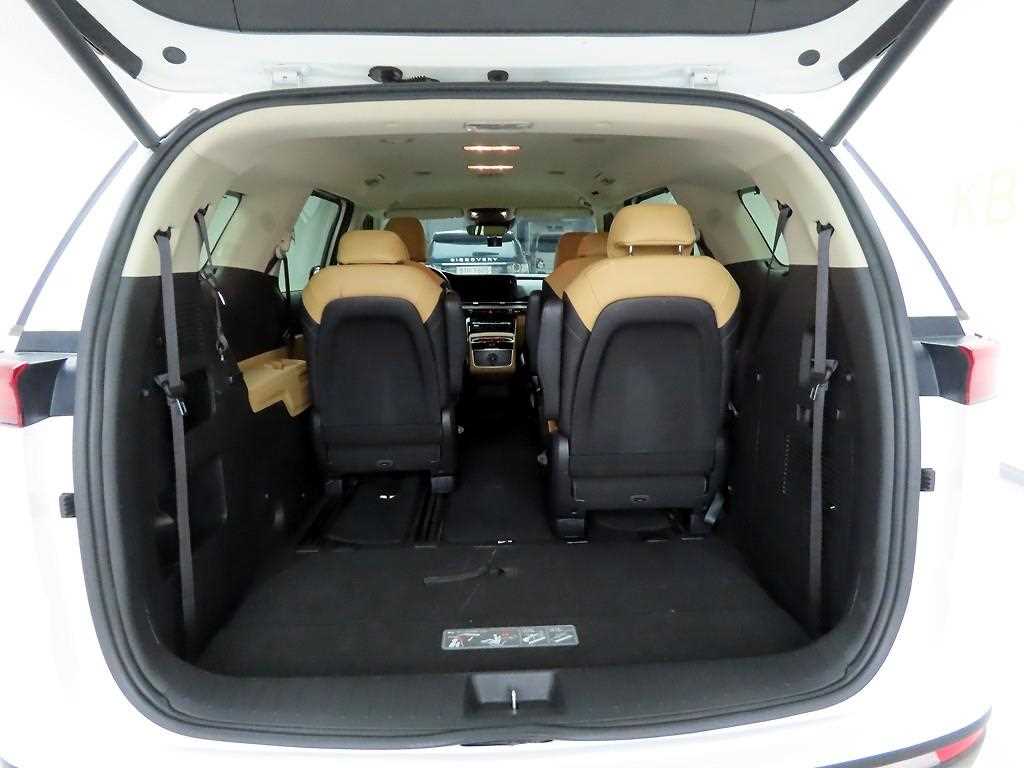 KIA Carnival - Vista 5