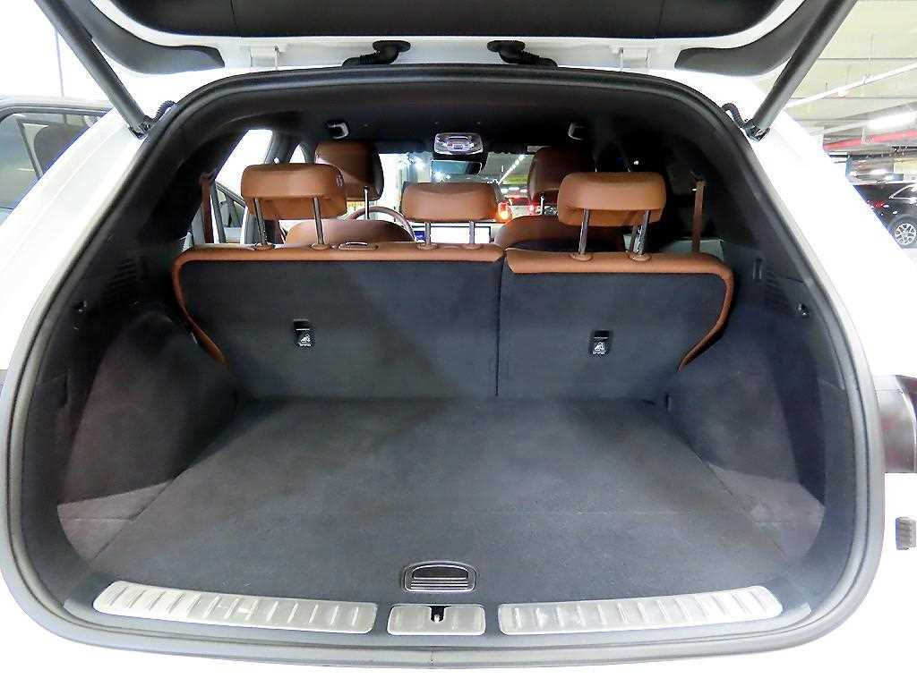 Genesis GV70 2025 Blanco - Importación desde Corea - HF Imports Iquique - Foto 18