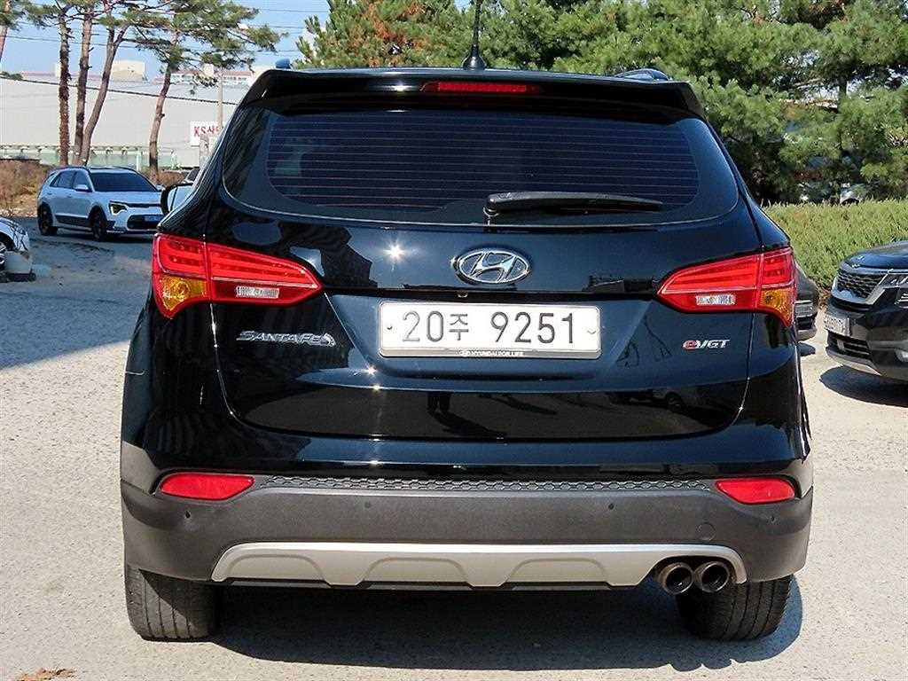 HYUNDAI Santa Fe - Vista 4