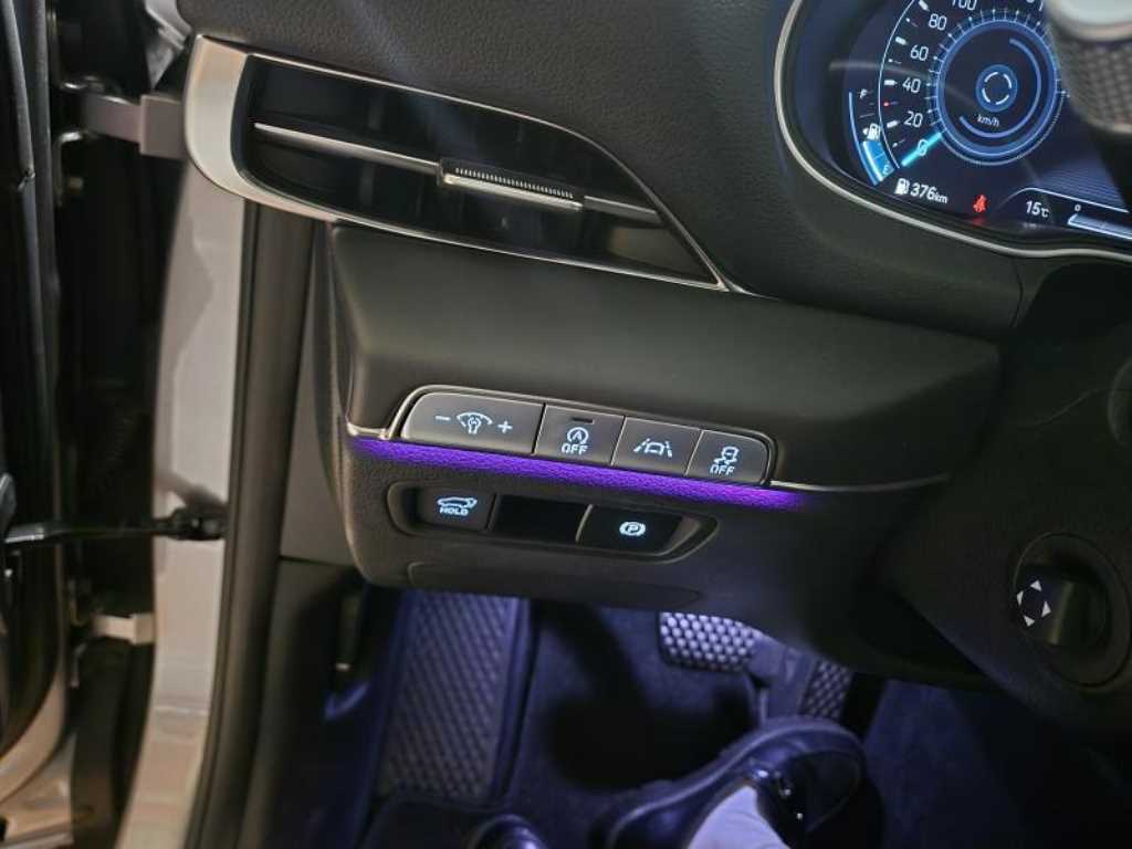 Genesis GV80 - Vista 8