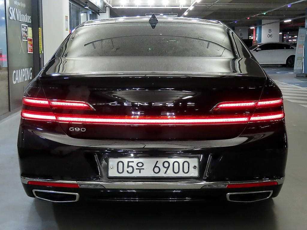 Genesis G90 - Vista 5