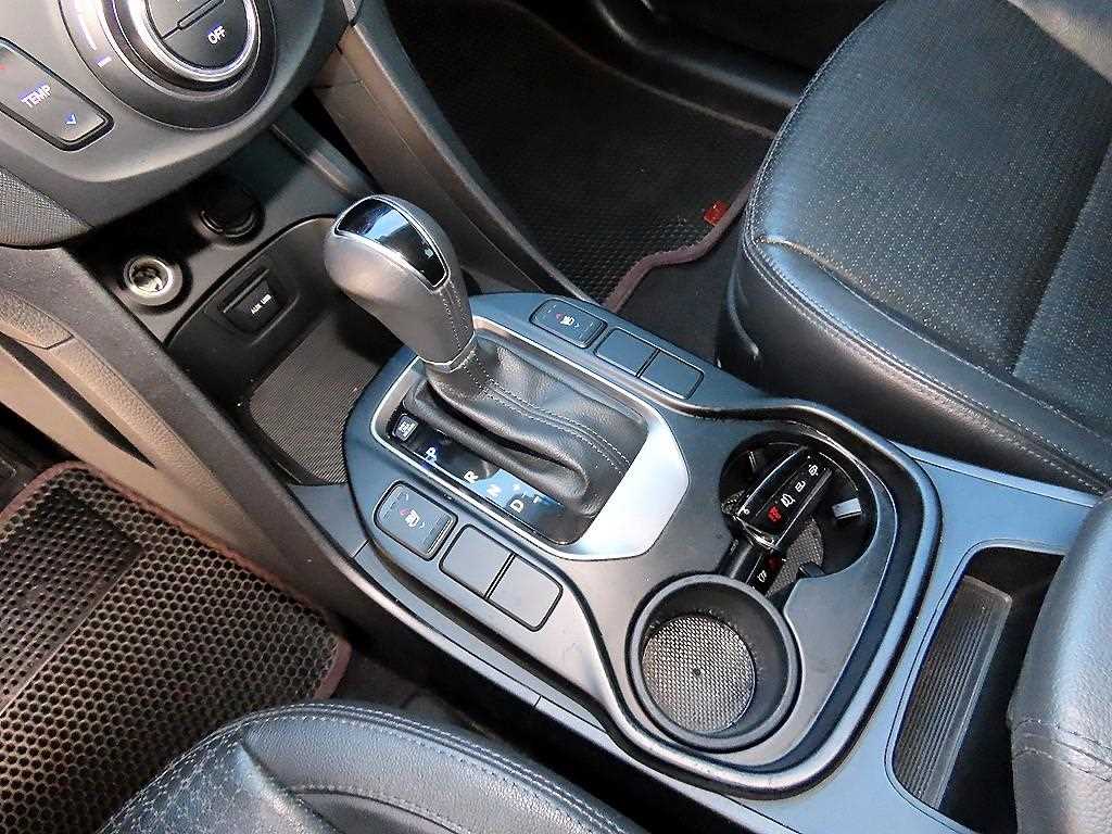 HYUNDAI Santa Fe - Vista 10