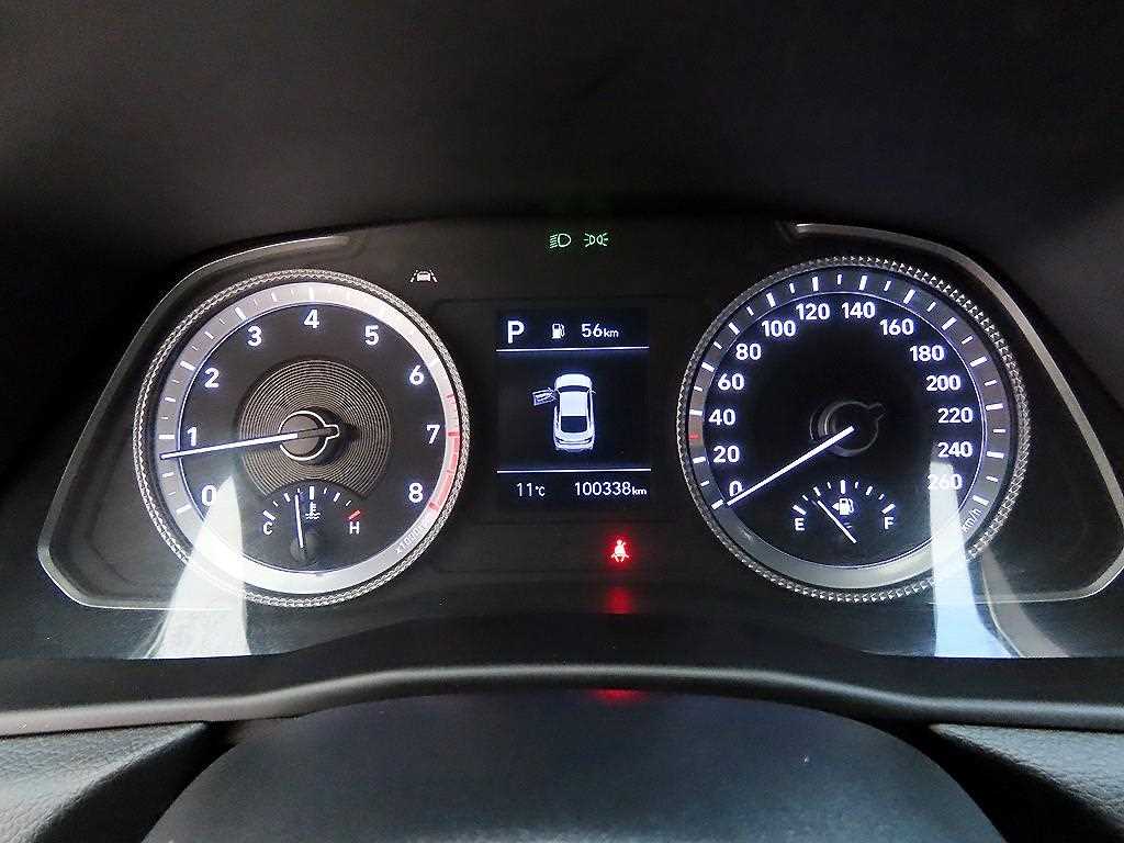 HYUNDAI Sonata - Vista 9