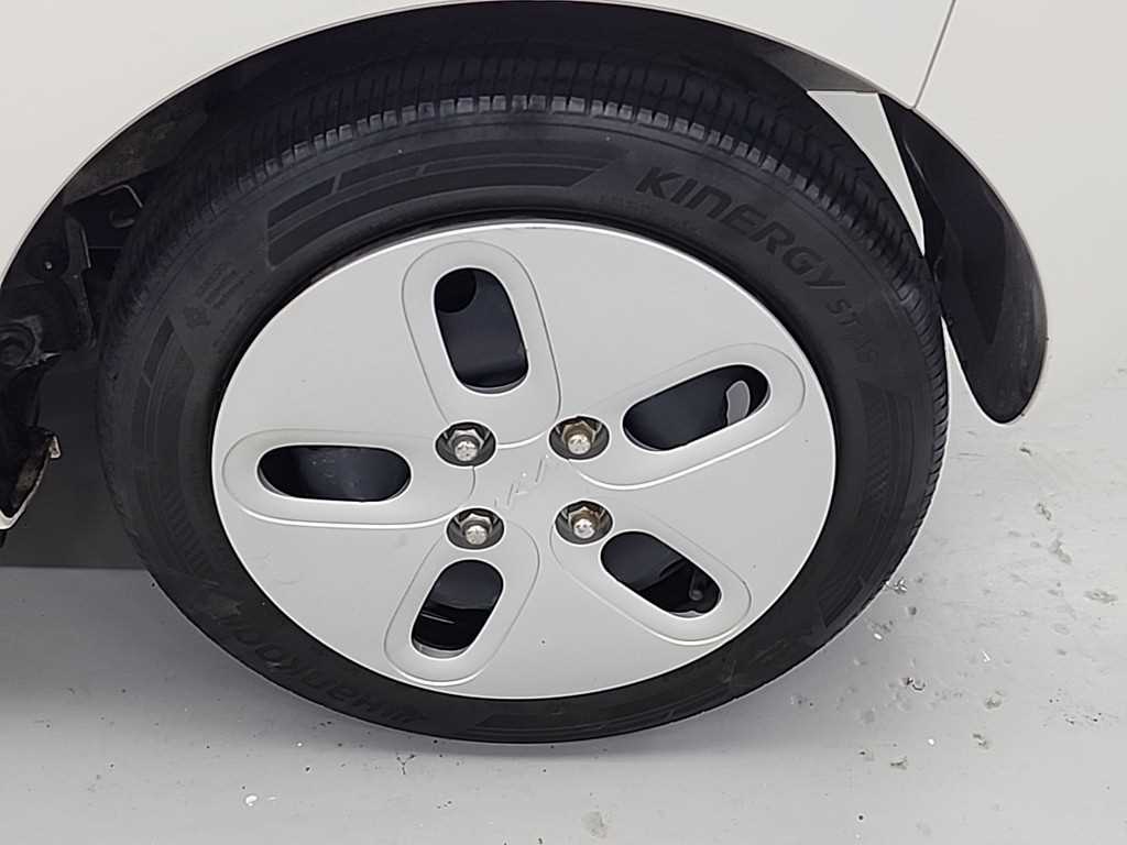 KIA Ray 2023 Blanco - Importación desde Corea - HF Imports Iquique - Foto 1