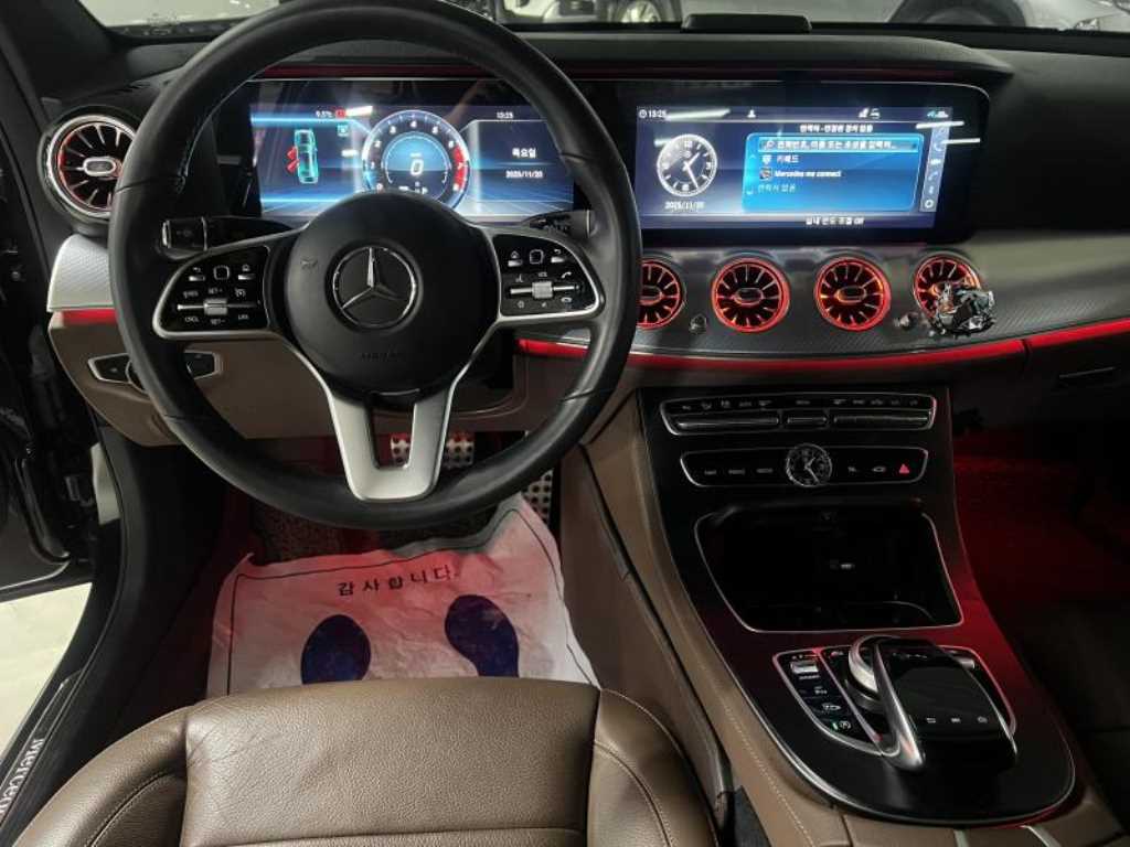 Mercedes Benz E class - Vista 9