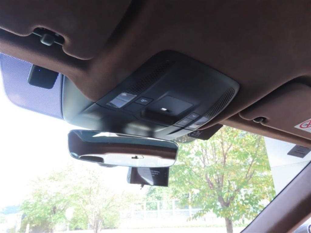 Porsche Taycan - Vista 11