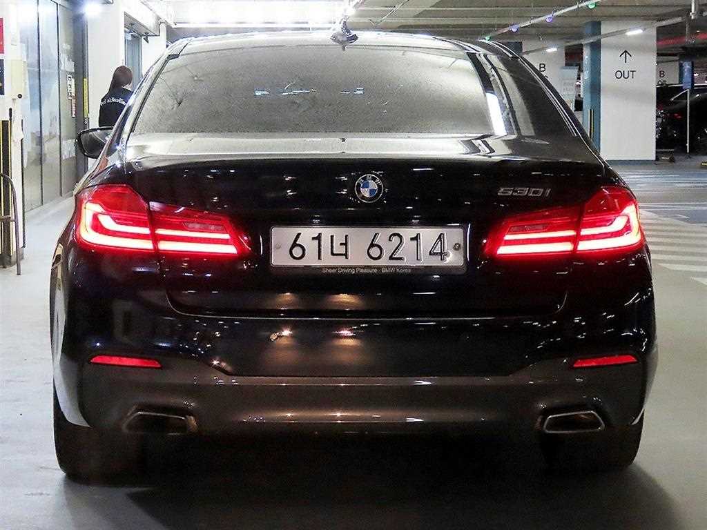 BMW 5 Series - Vista 5