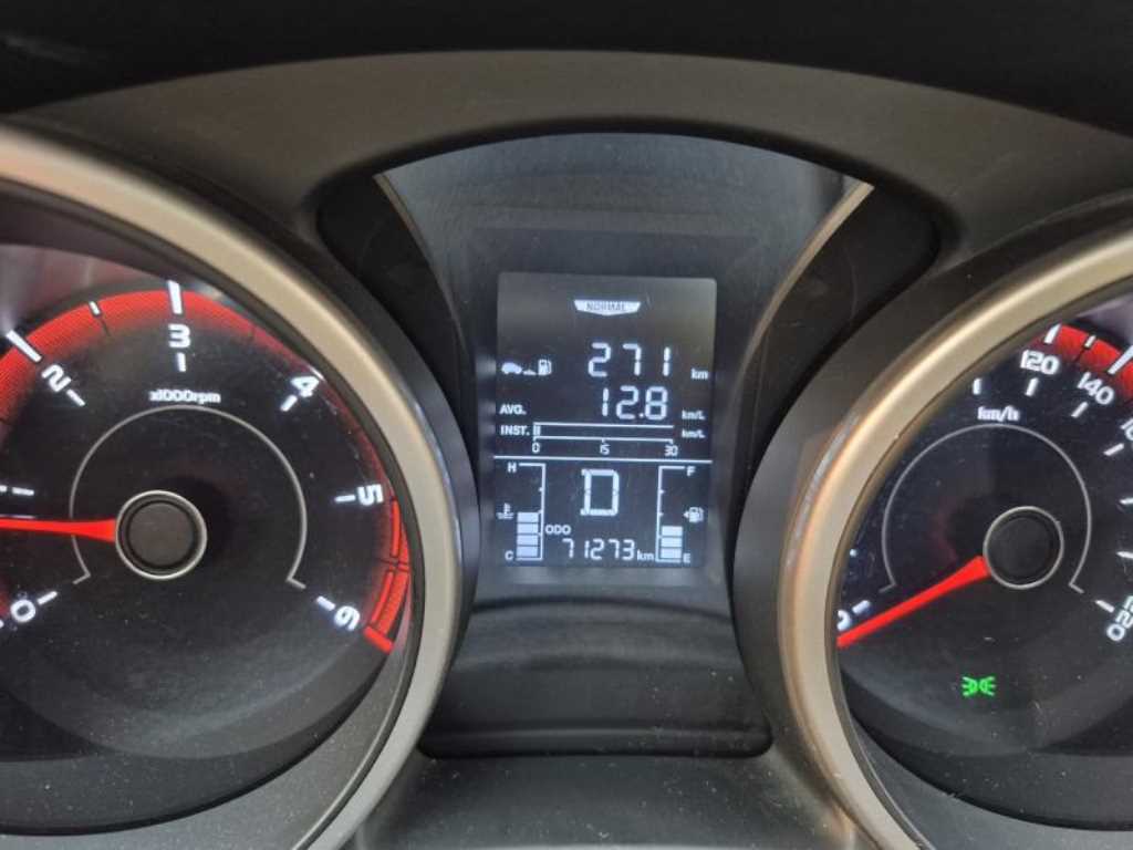 Ssangyong Tivoli - Vista 11