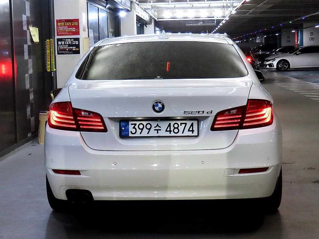 BMW 5 Series - Vista 5