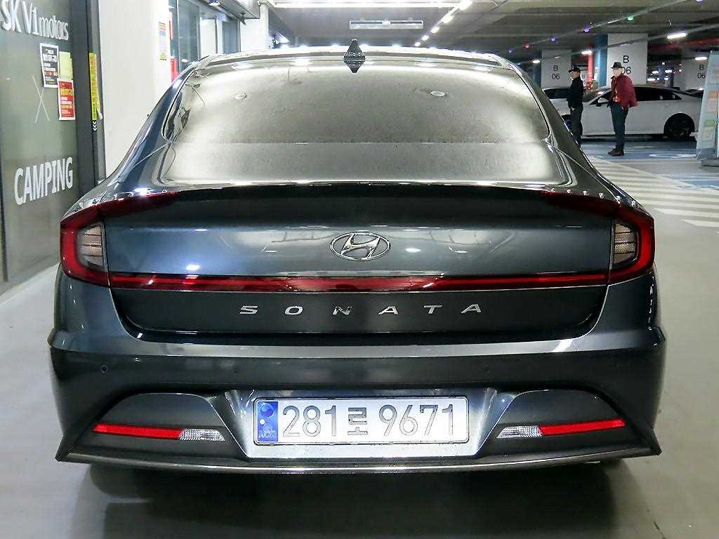 HYUNDAI Sonata - Vista 5