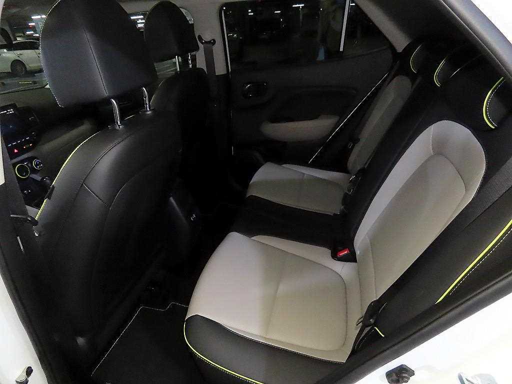 HYUNDAI Venue - Vista 7