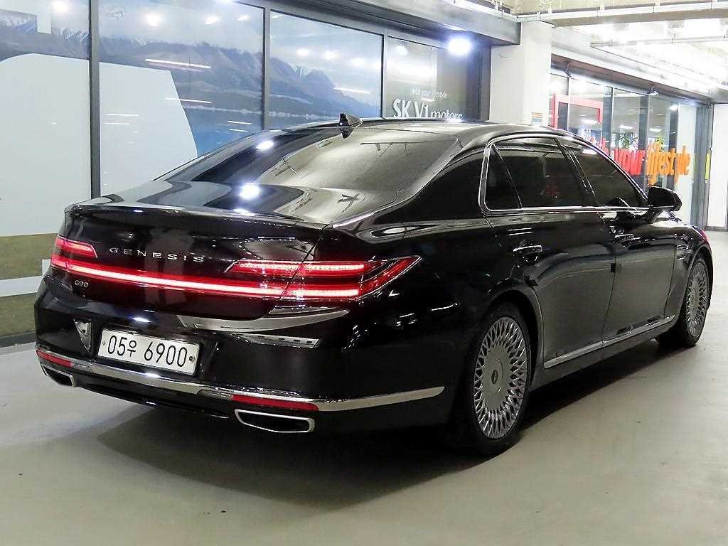 Genesis G90 - Vista 4