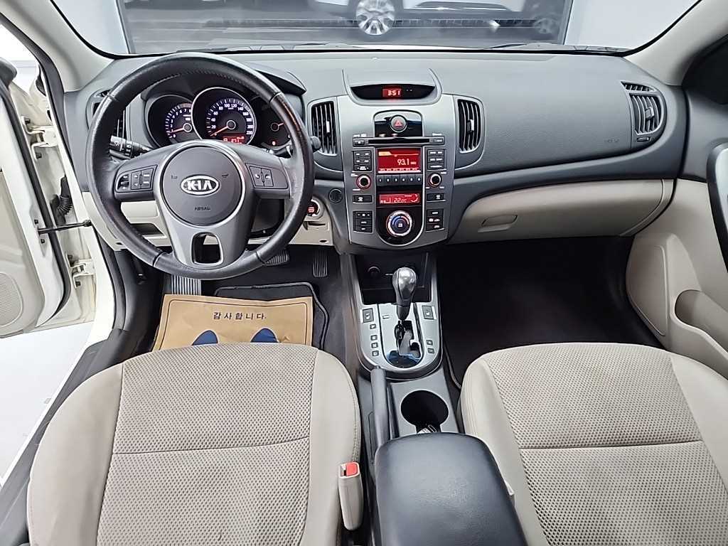 KIA Forte - Vista 7