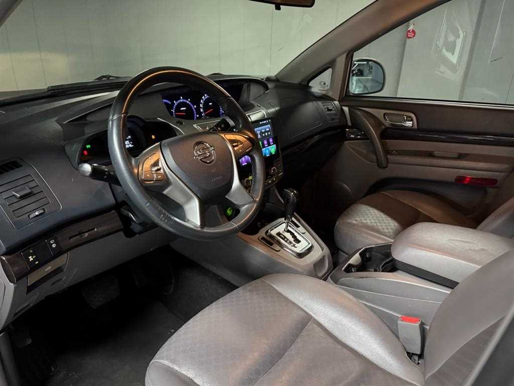 Ssangyong Korando - Vista 11