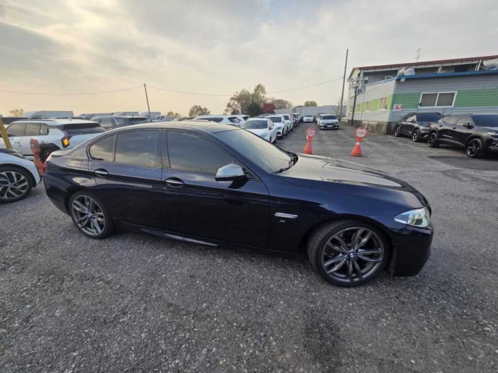 BMW 5 Series - Vista 4