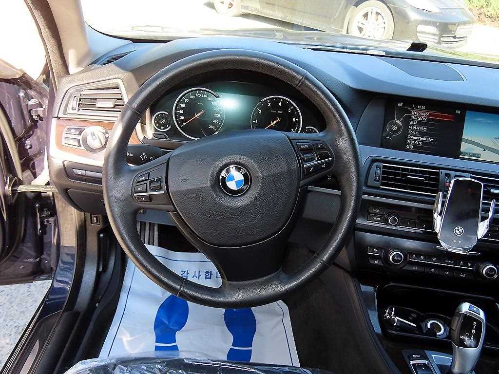 BMW 5 Series - Vista 8