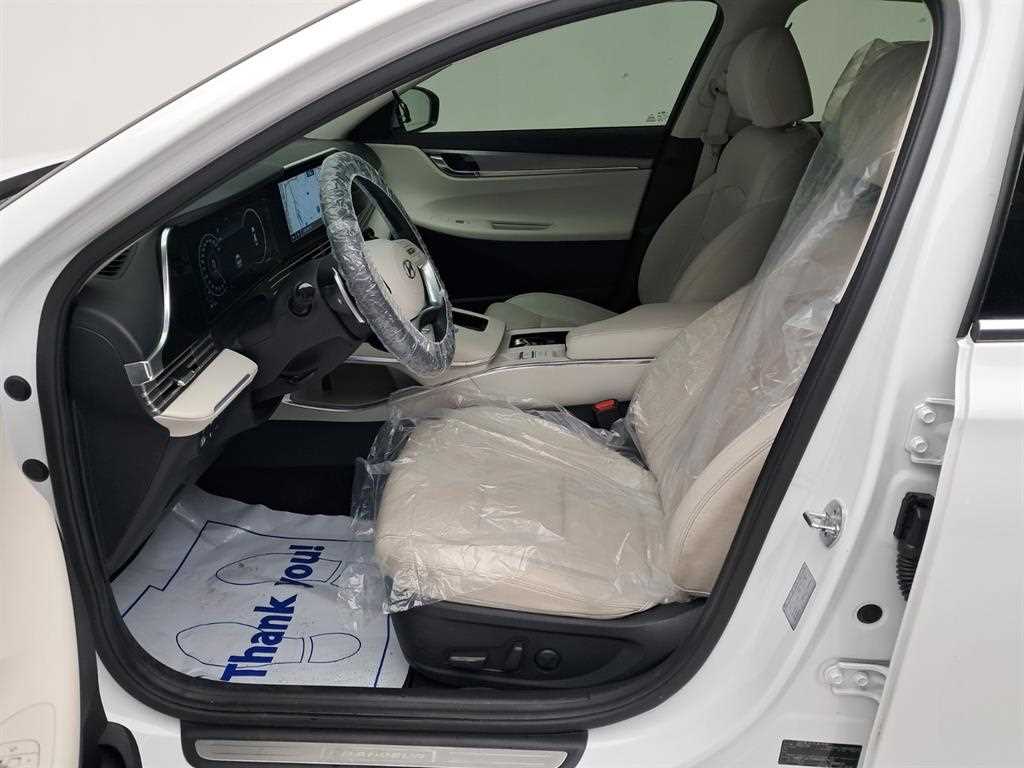 HYUNDAI Grandeur - Vista 11