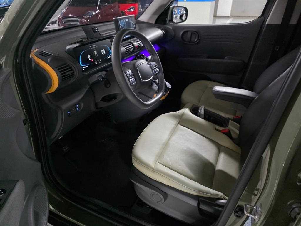 HYUNDAI Casper - Vista 6