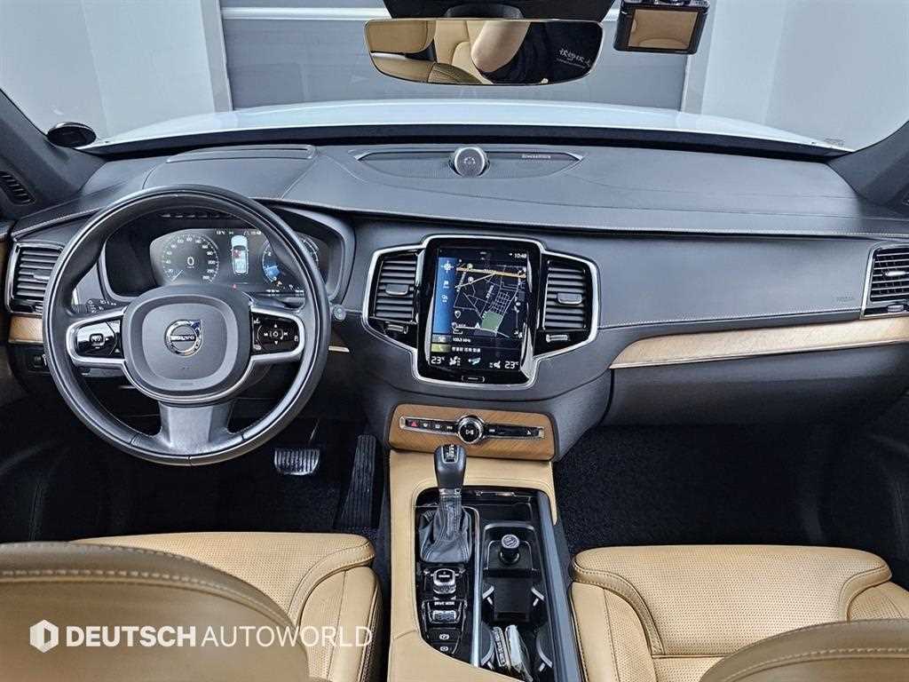 Volvo XC90 - Vista 8