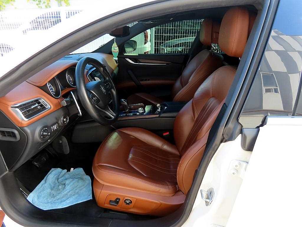 Maserati Ghibli - Vista 5