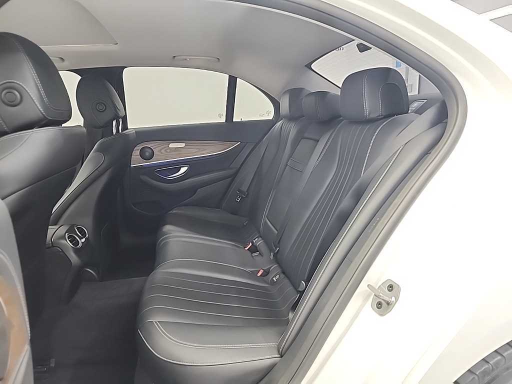 Mercedes Benz E class 2019 Blanco - Importación desde Corea - HF Imports Iquique - Foto 17